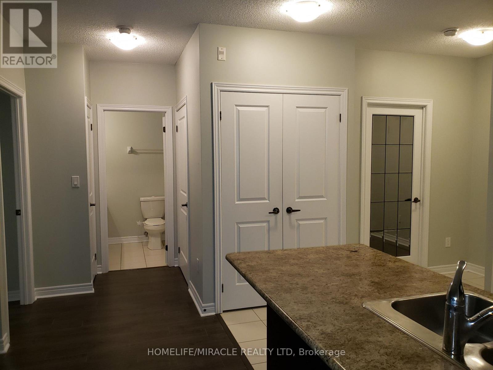 103 - 7400 Markham Road, Markham, ON - Indoor