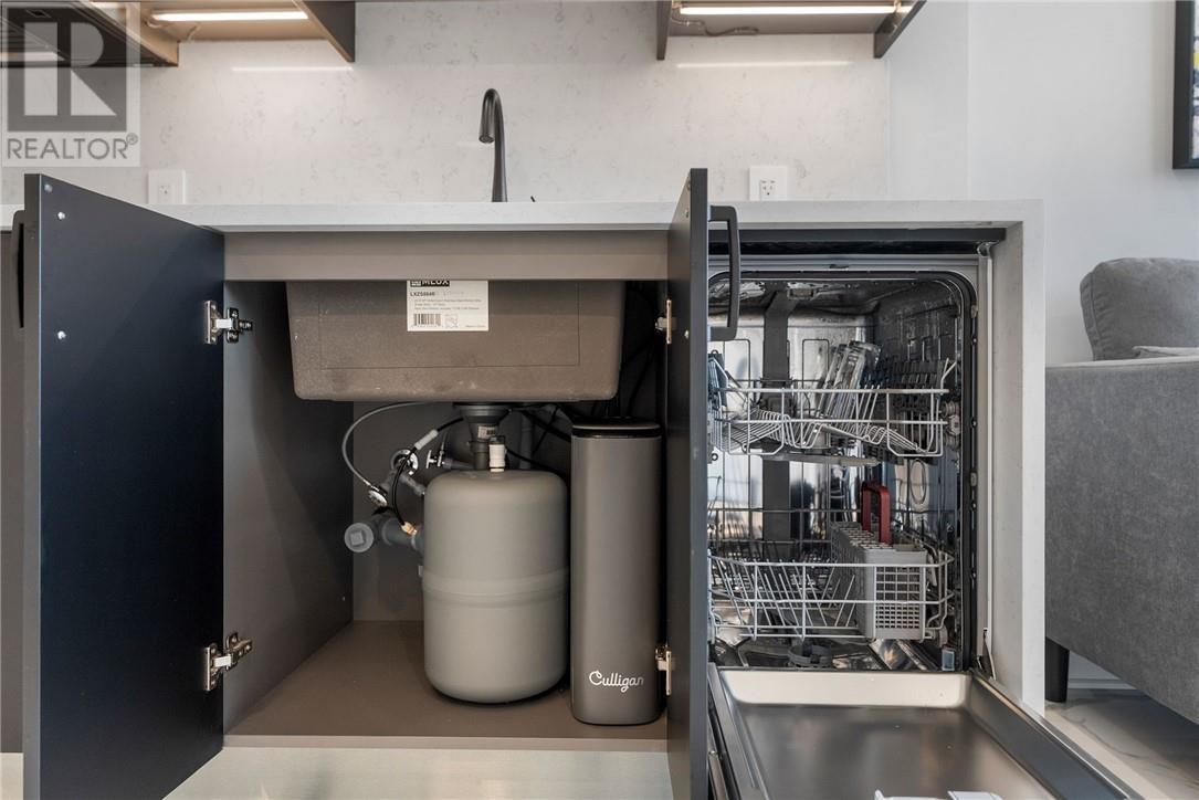 180 George Street Unit# Ph208, Ottawa, ON - Indoor