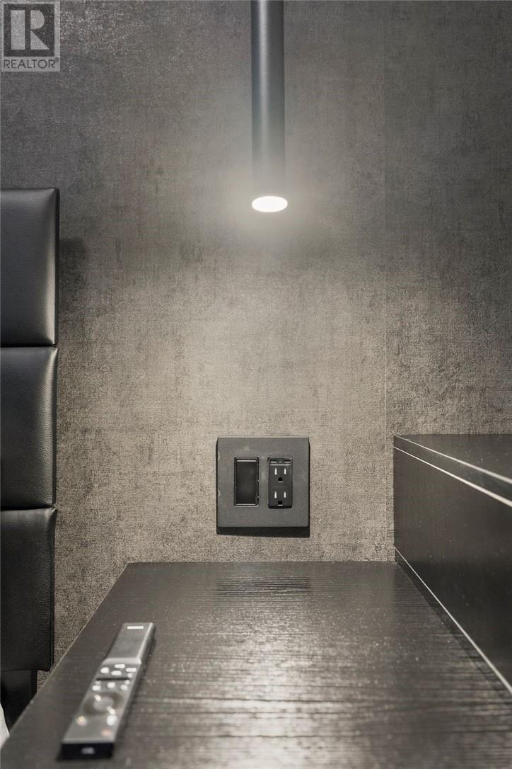 180 George Street Unit# Ph208, Ottawa, ON - Indoor Photo Showing Other Room