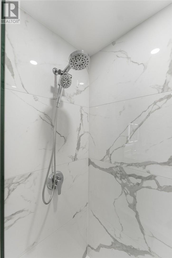 180 George Street Unit# Ph208, Ottawa, ON - Indoor Photo Showing Bathroom