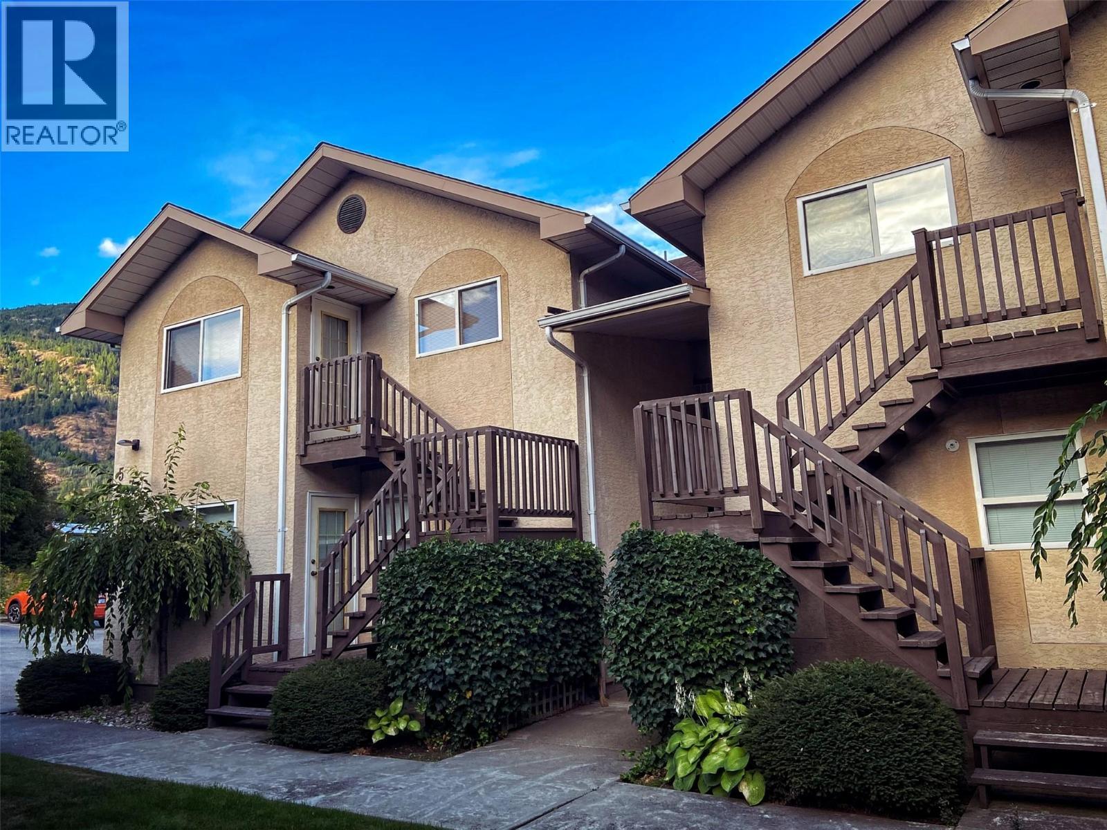 573 10Th Avenue Unit# 2, Castlegar, BC - Outdoor