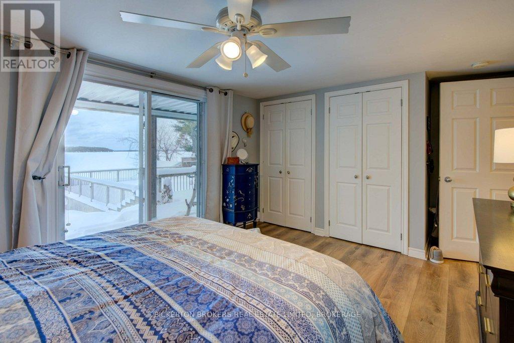 4 Lakeview Drive, Westport, ON - Indoor Photo Showing Bedroom