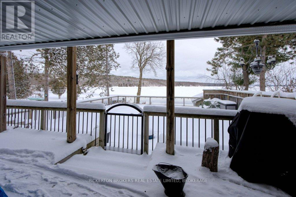 4 Lakeview Drive, Westport, ON -