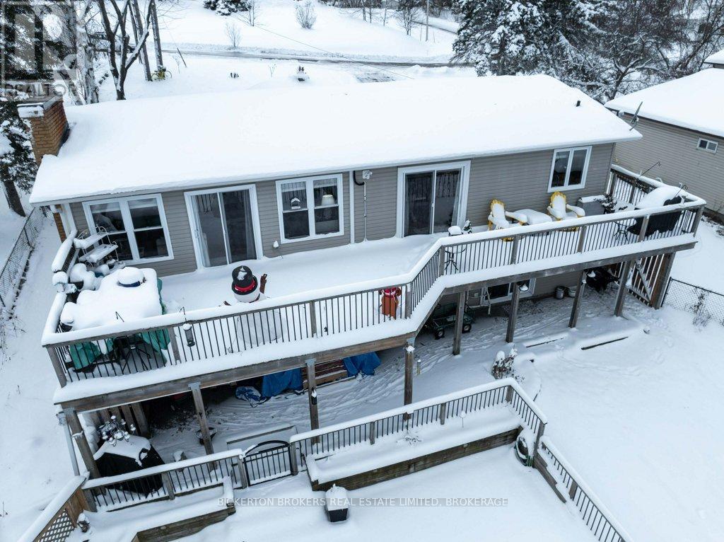 4 Lakeview Drive, Westport, ON - Outdoor With Deck Patio Veranda