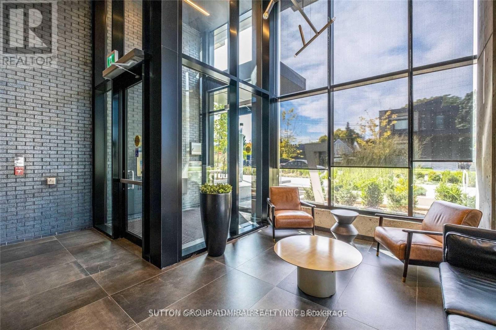 404 - 7 Smith Crescent, Toronto, ON - Indoor