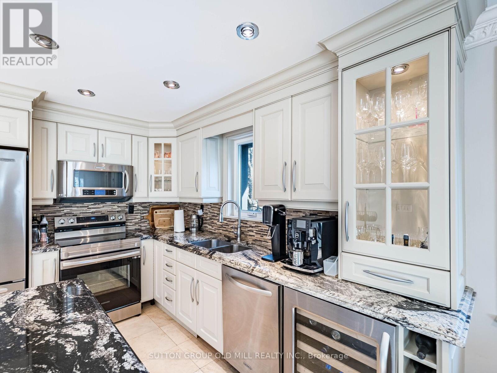 24 Cowley Avenue, Toronto, ON - Indoor Photo Showing Kitchen With Double Sink