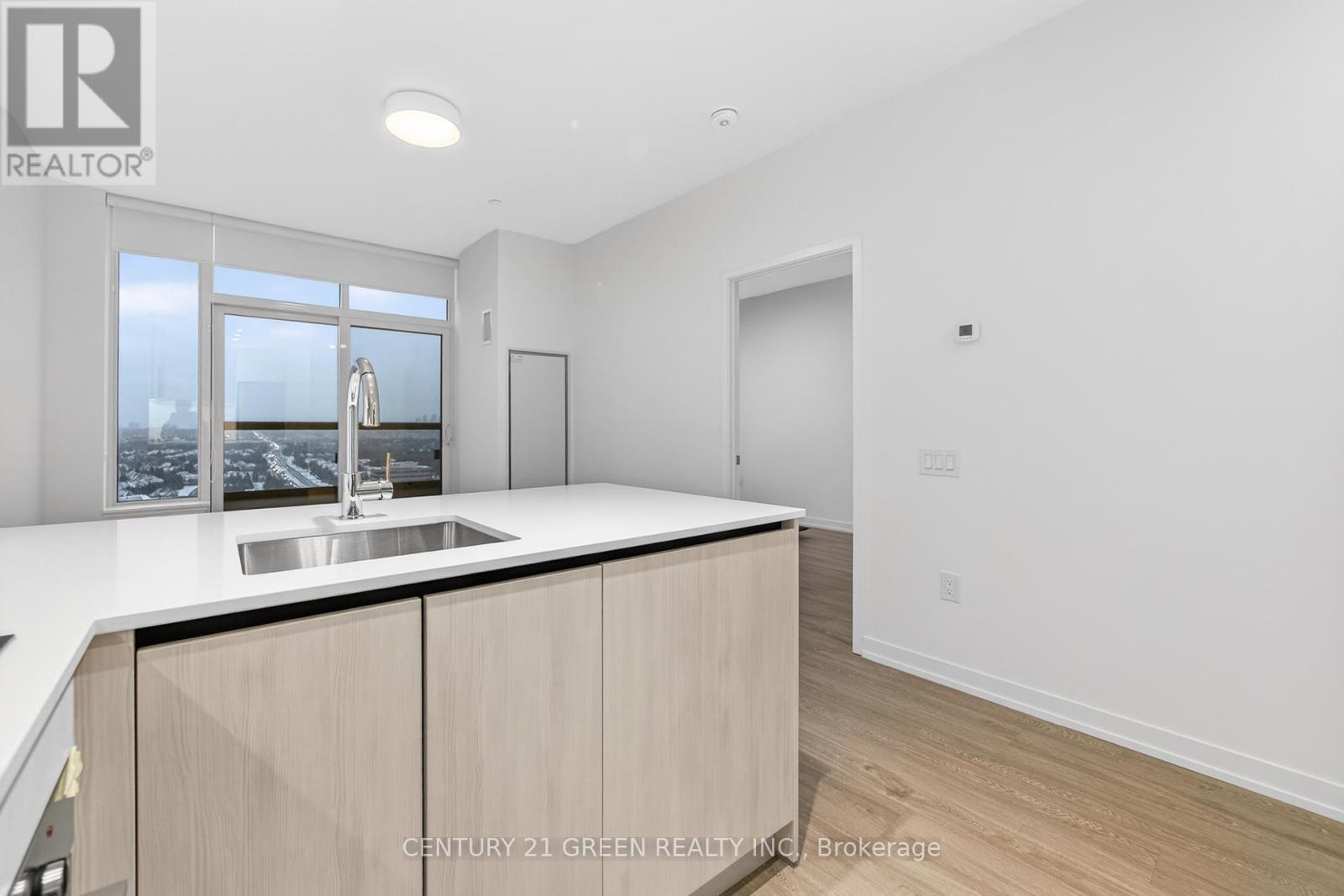 1514 - 2485 Eglinton Avenue W, Mississauga, ON - Indoor Photo Showing Kitchen