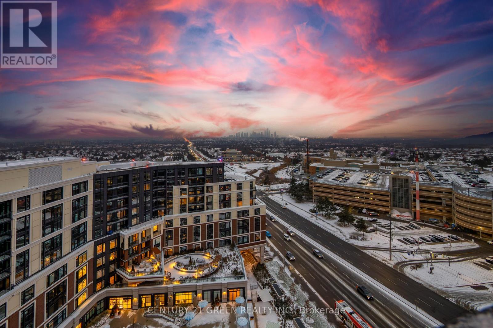 1514 - 2485 Eglinton Avenue W, Mississauga, ON - Outdoor With View