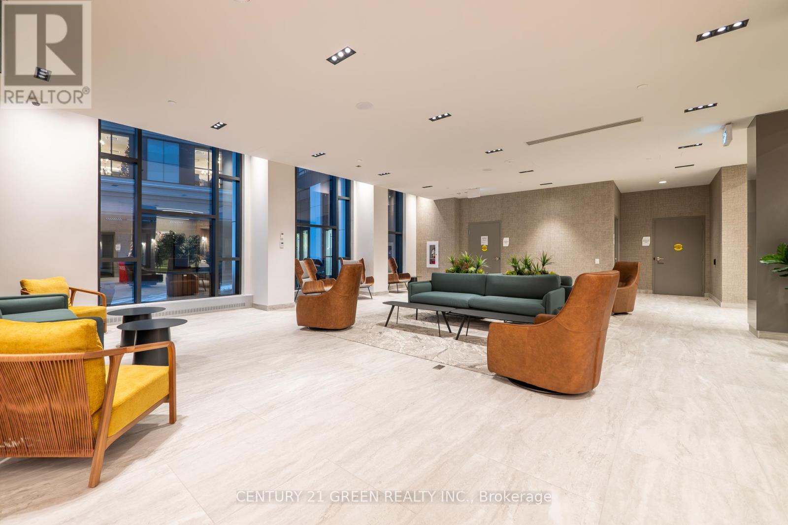 1514 - 2485 Eglinton Avenue W, Mississauga, ON - Indoor