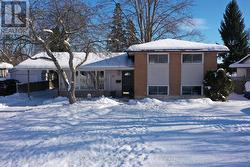 14 TEWKSBURY CRESCENT London East (East D), ON N5V 2M8