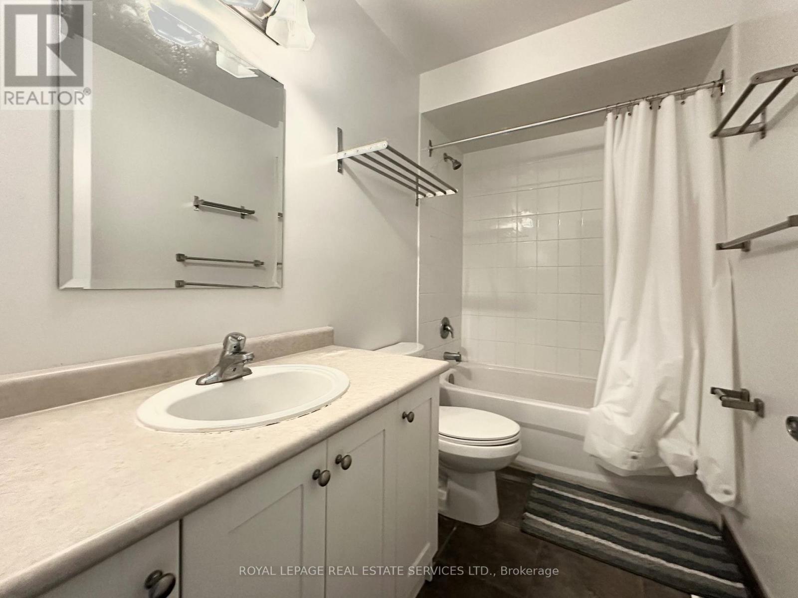 39 - 4600 Kimbermount Avenue, Mississauga, ON - Indoor Photo Showing Bathroom