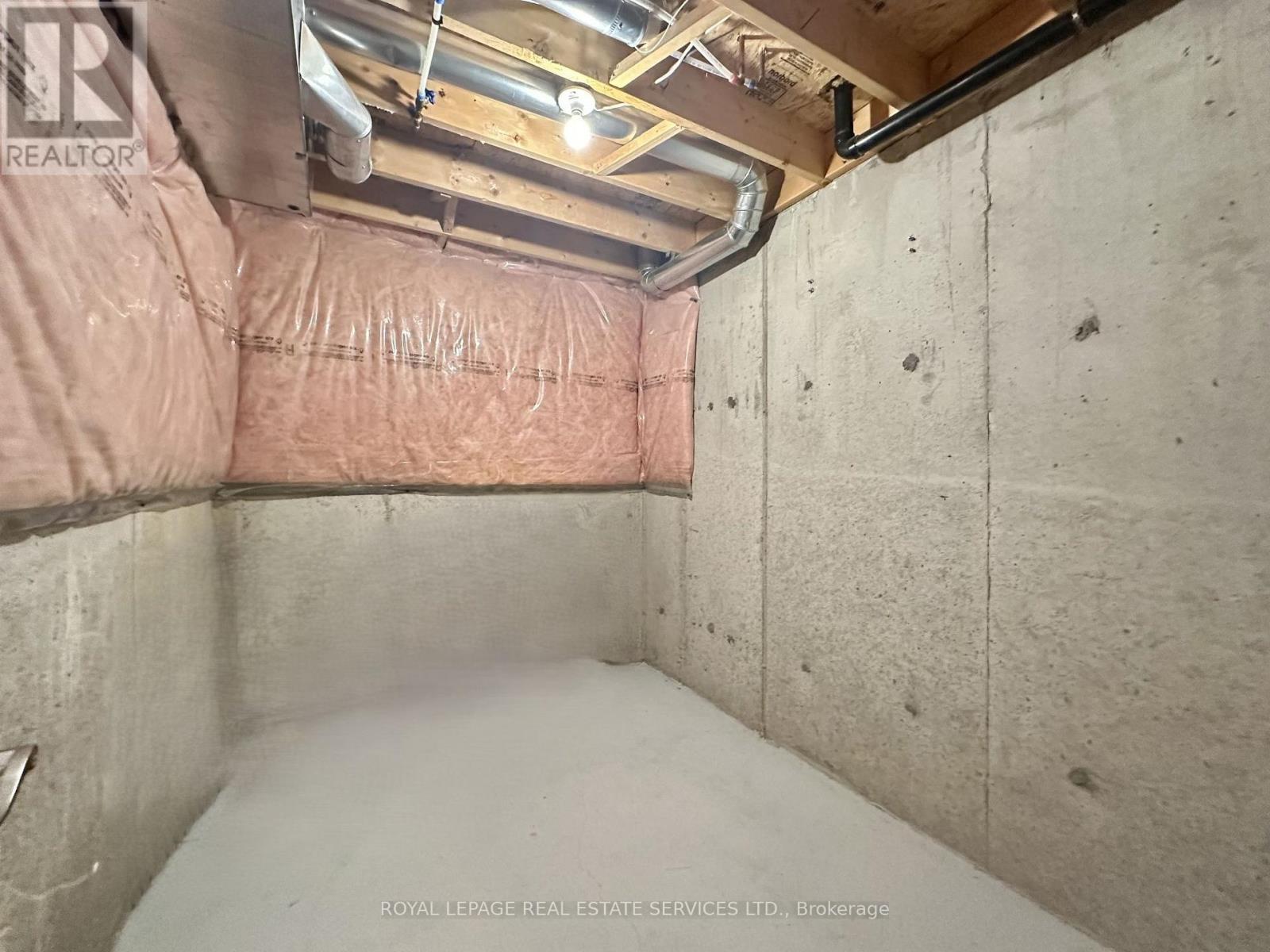 39 - 4600 Kimbermount Avenue, Mississauga, ON - Indoor Photo Showing Basement