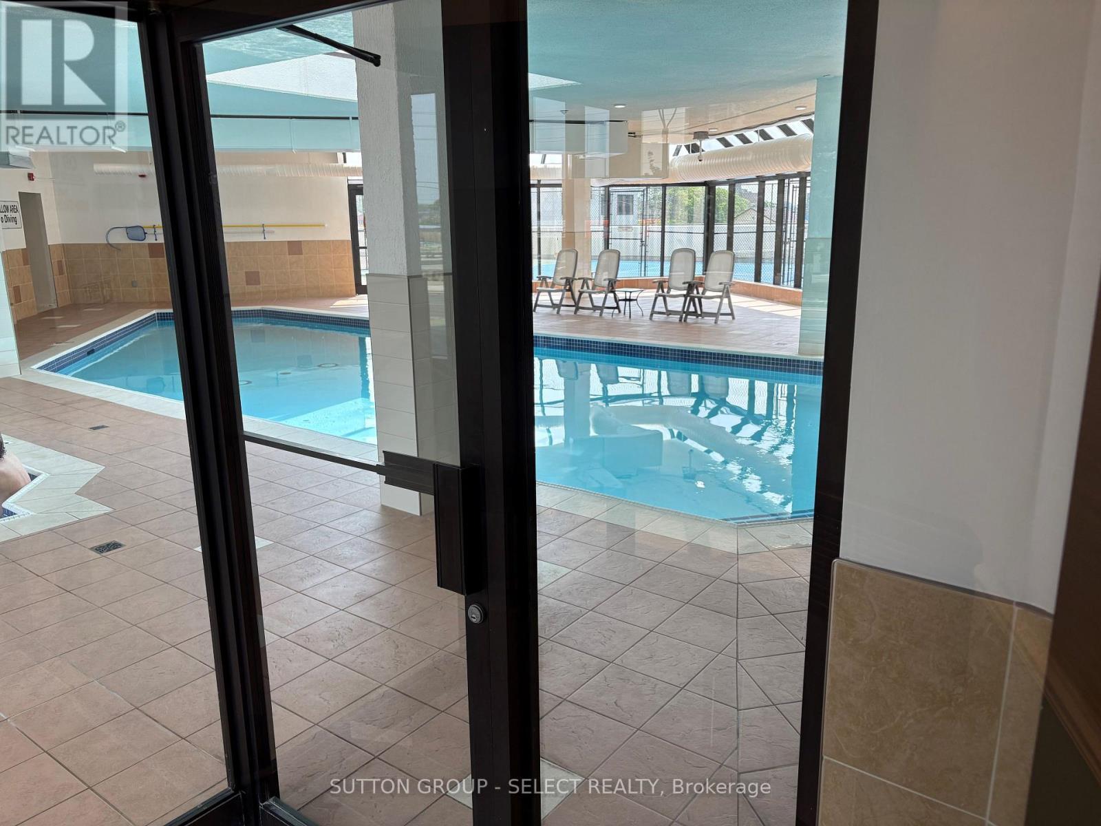 1703 - 363 Colborne Street, London East (East K), ON - Indoor Photo Showing Other Room With In Ground Pool