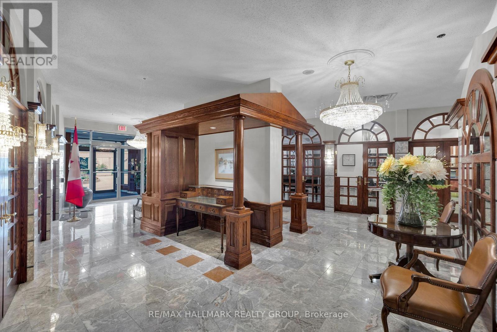 2204 - 1480 Riverside Drive, Ottawa, ON - Indoor Photo Showing Other Room