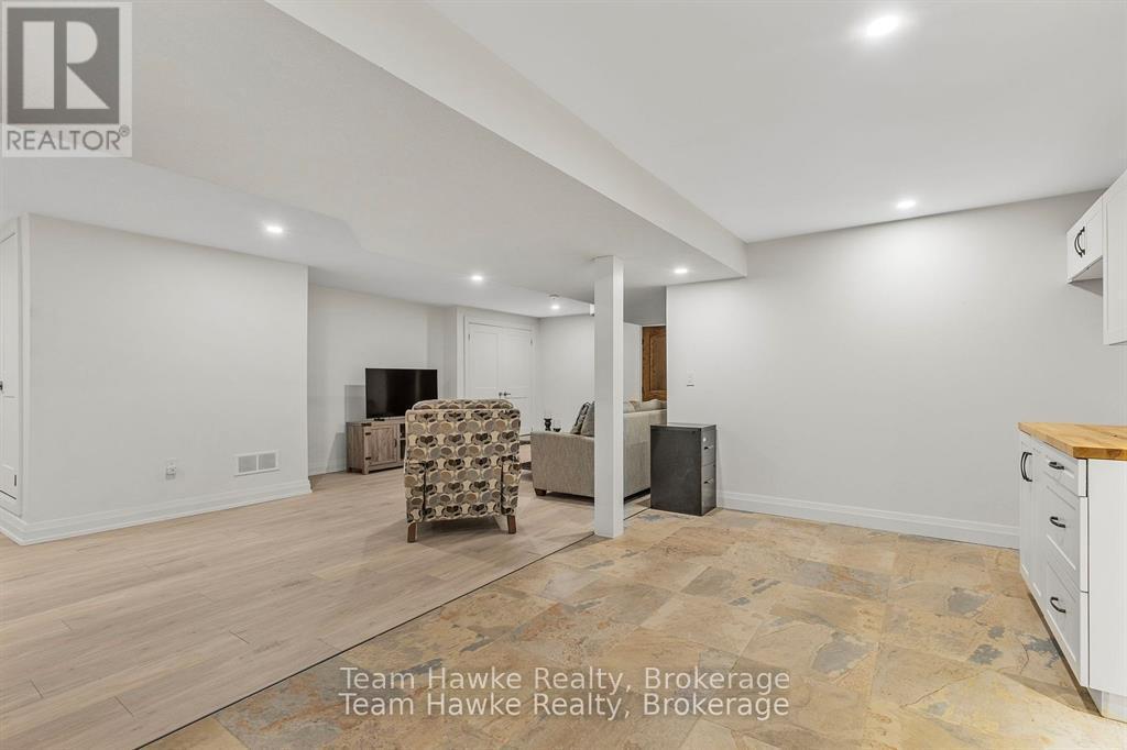 969 William Street, Midland, ON - Indoor