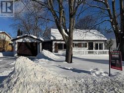 560 JOHN STREET N Gravenhurst (Muskoka (S)), ON P1P 1G2