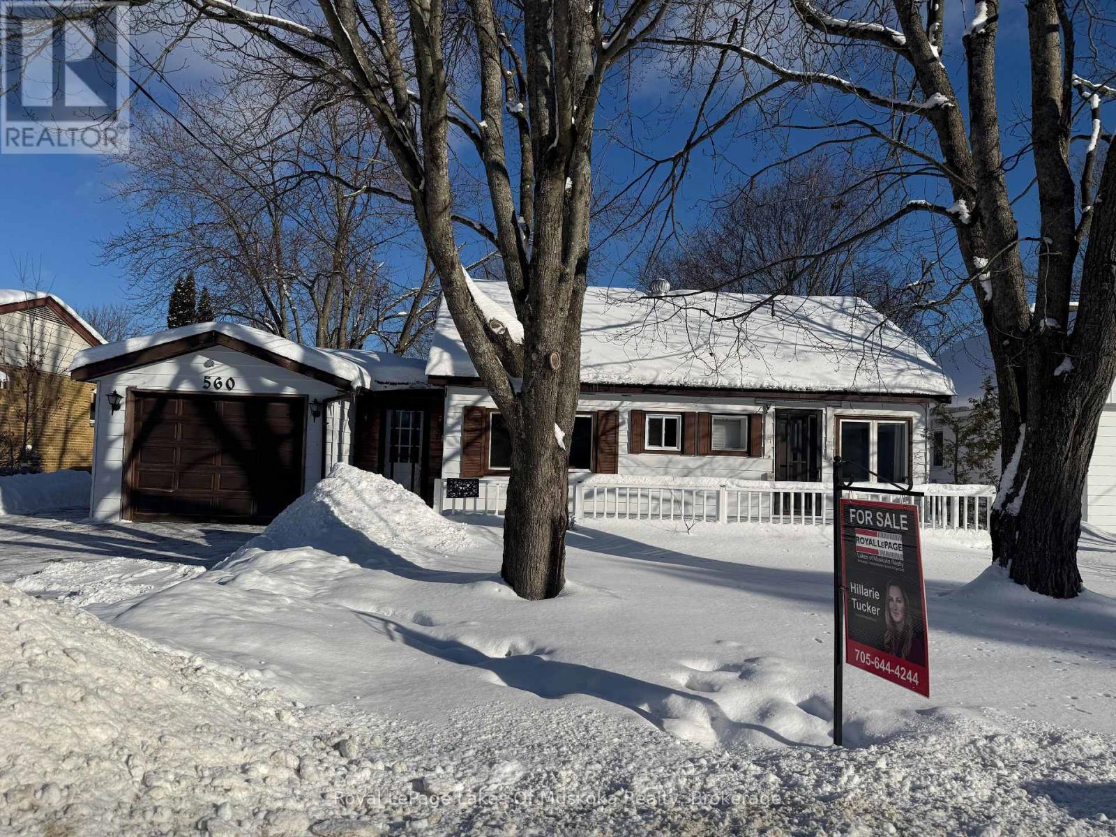 560 John Street N, Gravenhurst (Muskoka (S)), ON - Outdoor