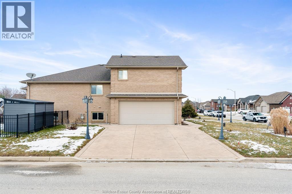 8384 Annie, Amherstburg, ON - Outdoor