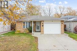 3812 DEVONWOOD AVENUE Windsor, ON N8W 5R6