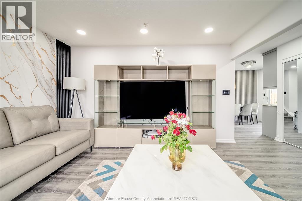 3812 Devonwood Avenue, Windsor, ON