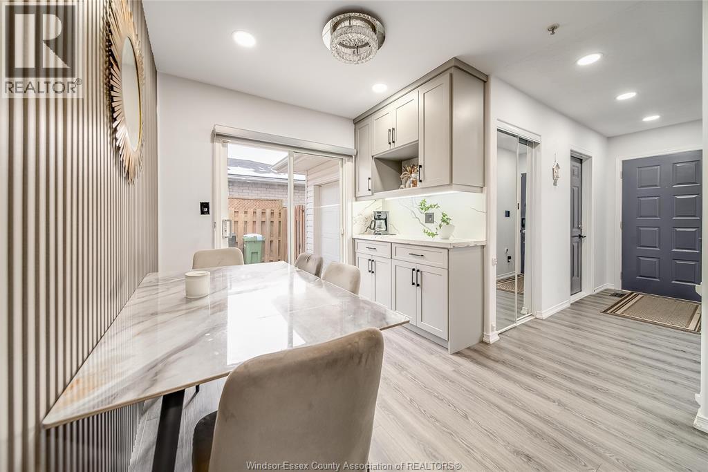 3812 Devonwood Avenue, Windsor, ON