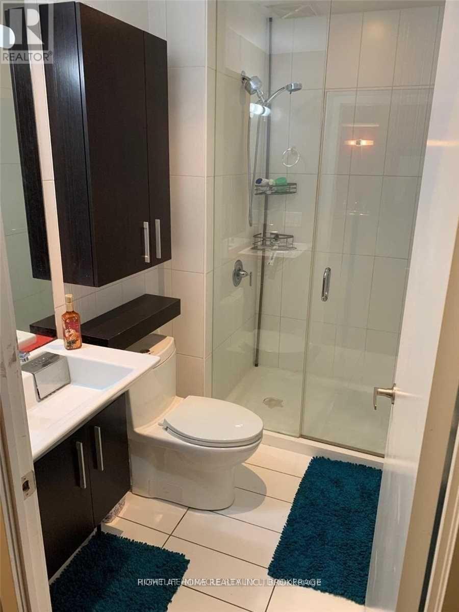 707 - 8 Telegram Mews, Toronto, ON - Indoor Photo Showing Bathroom