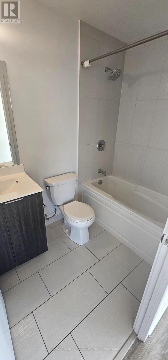 1402 - 20 Shore Breeze Drive, Toronto, ON - Indoor Photo Showing Bathroom