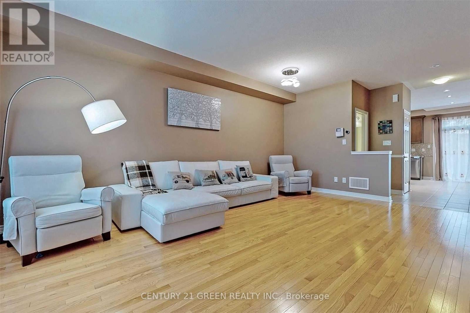 21 Cedar Lake Crescent, Brampton, ON - Indoor Photo Showing Living Room