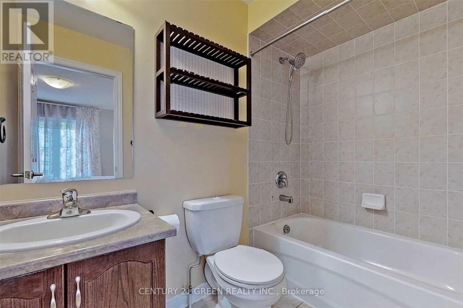 21 Cedar Lake Crescent, Brampton, ON - Indoor Photo Showing Bathroom