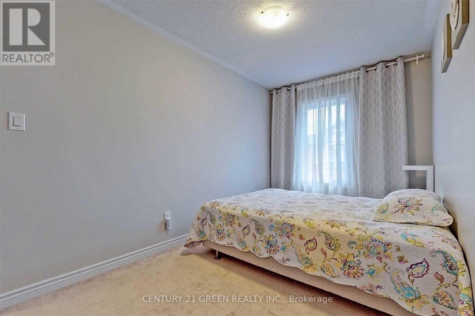 21 Cedar Lake Crescent, Brampton, ON - Indoor Photo Showing Bedroom