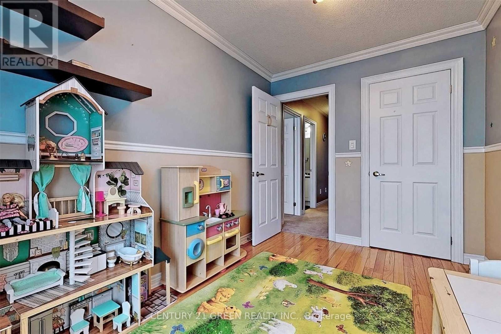 21 Cedar Lake Crescent, Brampton, ON - Indoor