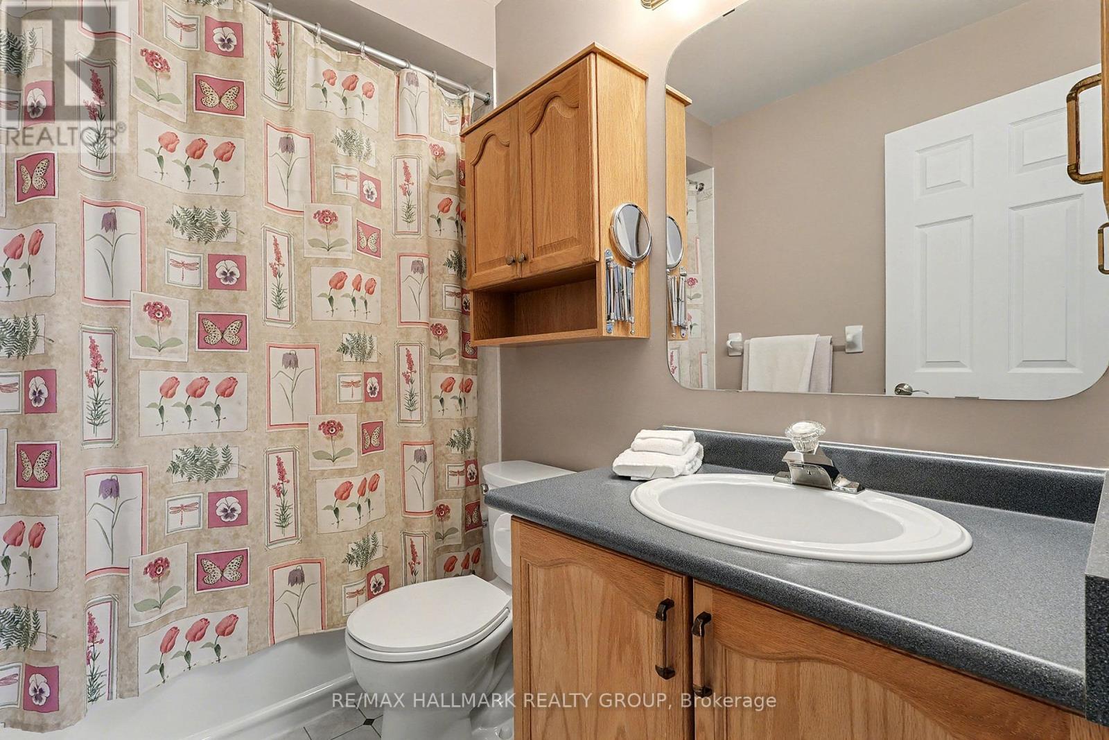 1690 Jobin Crescent, Ottawa, ON - Indoor Photo Showing Bathroom