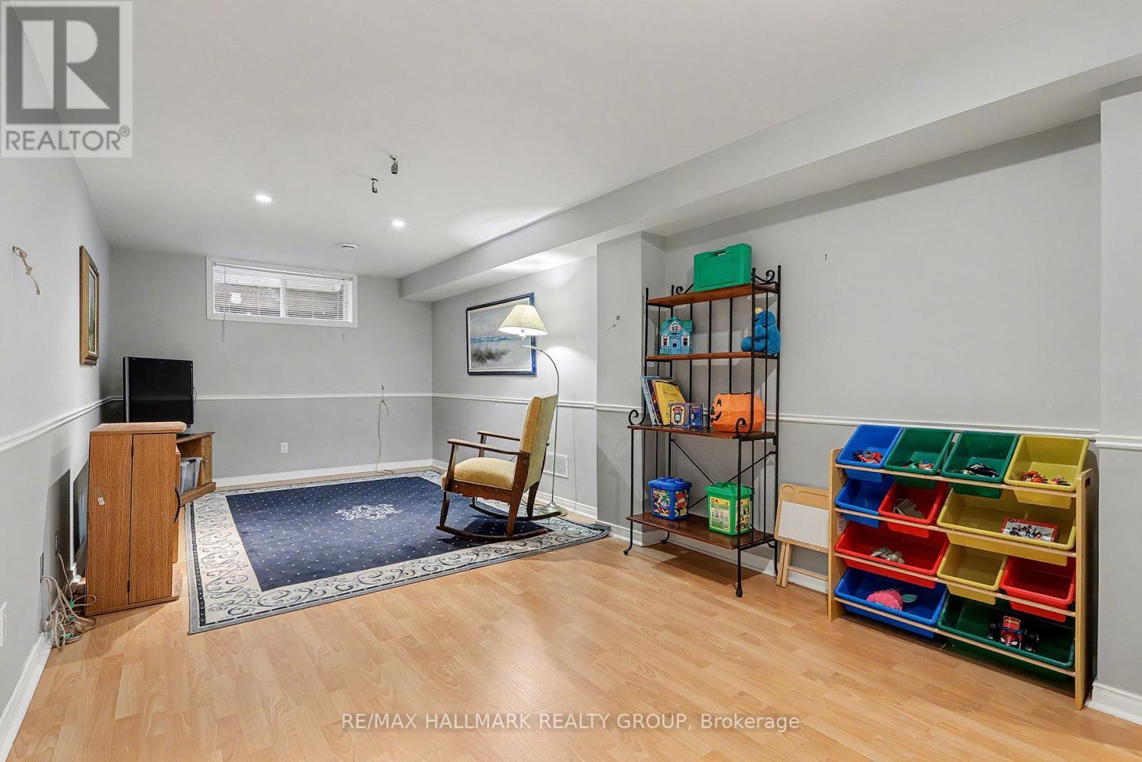 1690 Jobin Crescent, Ottawa, ON - Indoor