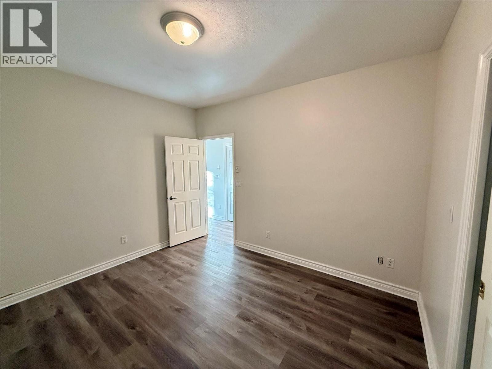 bedroom in suite - 5201 Fairway Drive Unit# 704, Fairmont Hot Springs, BC - Indoor Photo Showing Other Room