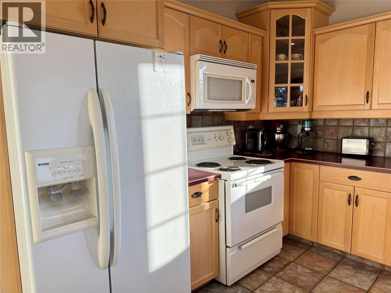 5201 Fairway Drive Unit# 704, Fairmont Hot Springs, BC - Indoor Photo Showing Kitchen