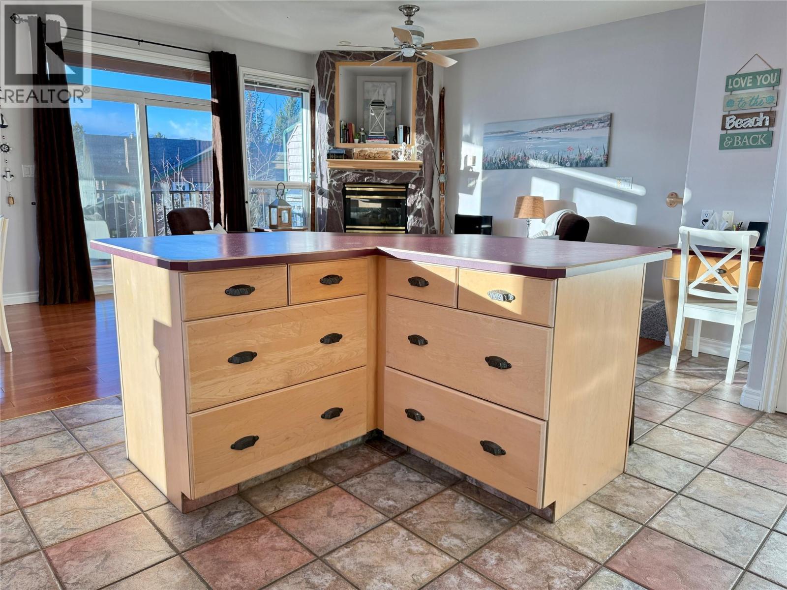 5201 Fairway Drive Unit# 704, Fairmont Hot Springs, BC - Indoor Photo Showing Kitchen