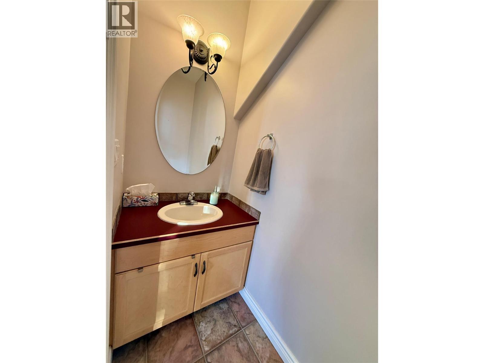 5201 Fairway Drive Unit# 704, Fairmont Hot Springs, BC - Indoor Photo Showing Bathroom