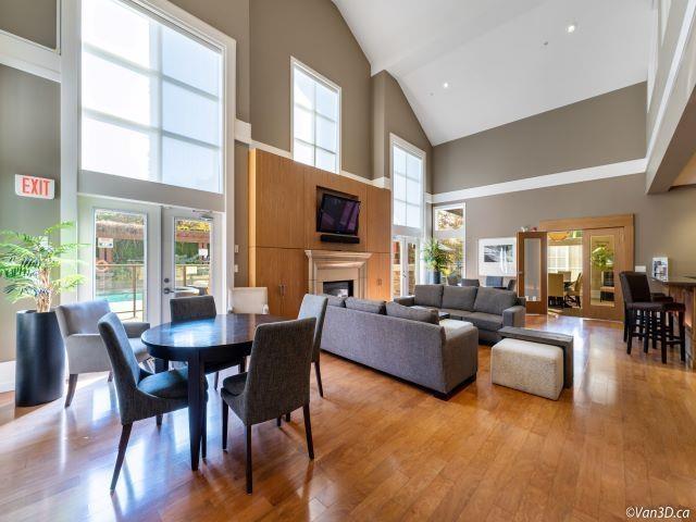 53 2450 161A Street, Surrey, BC - Indoor With Fireplace