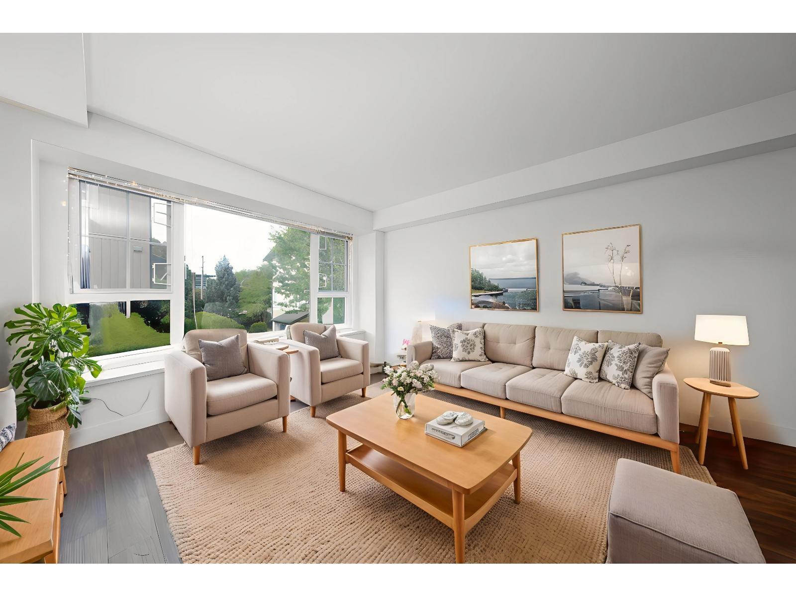 53 2450 161A Street, Surrey, BC - Indoor Photo Showing Living Room