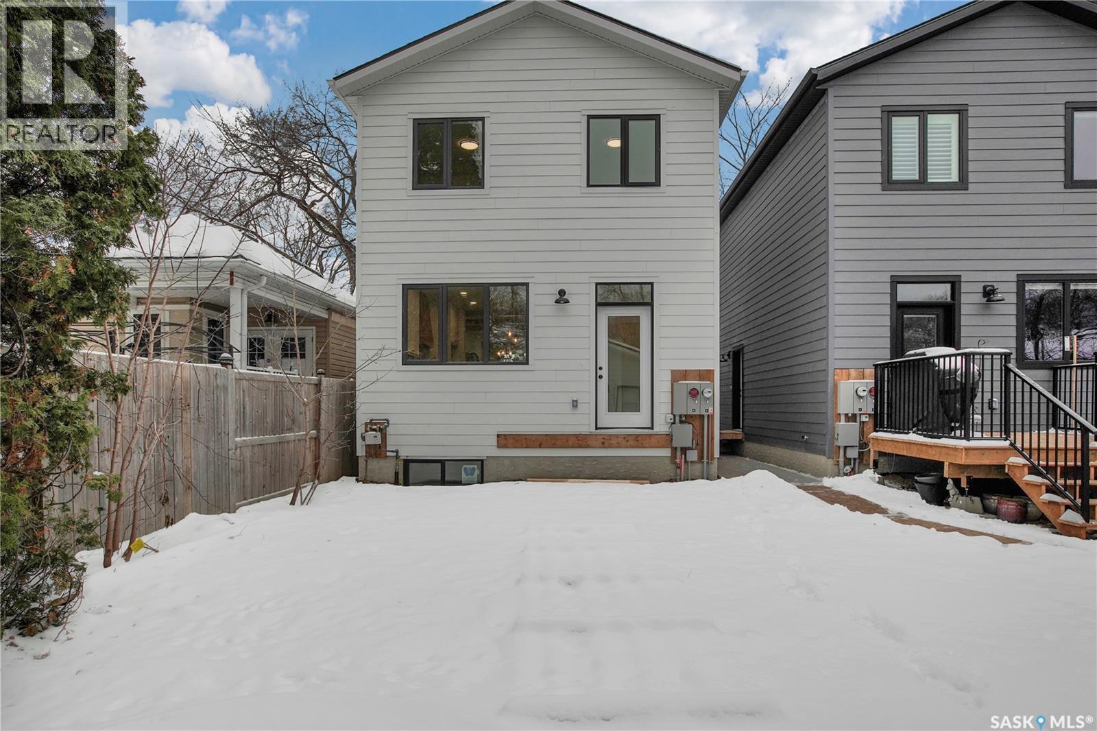 1401 Cairns Avenue, Saskatoon, SK - Outdoor With Exterior