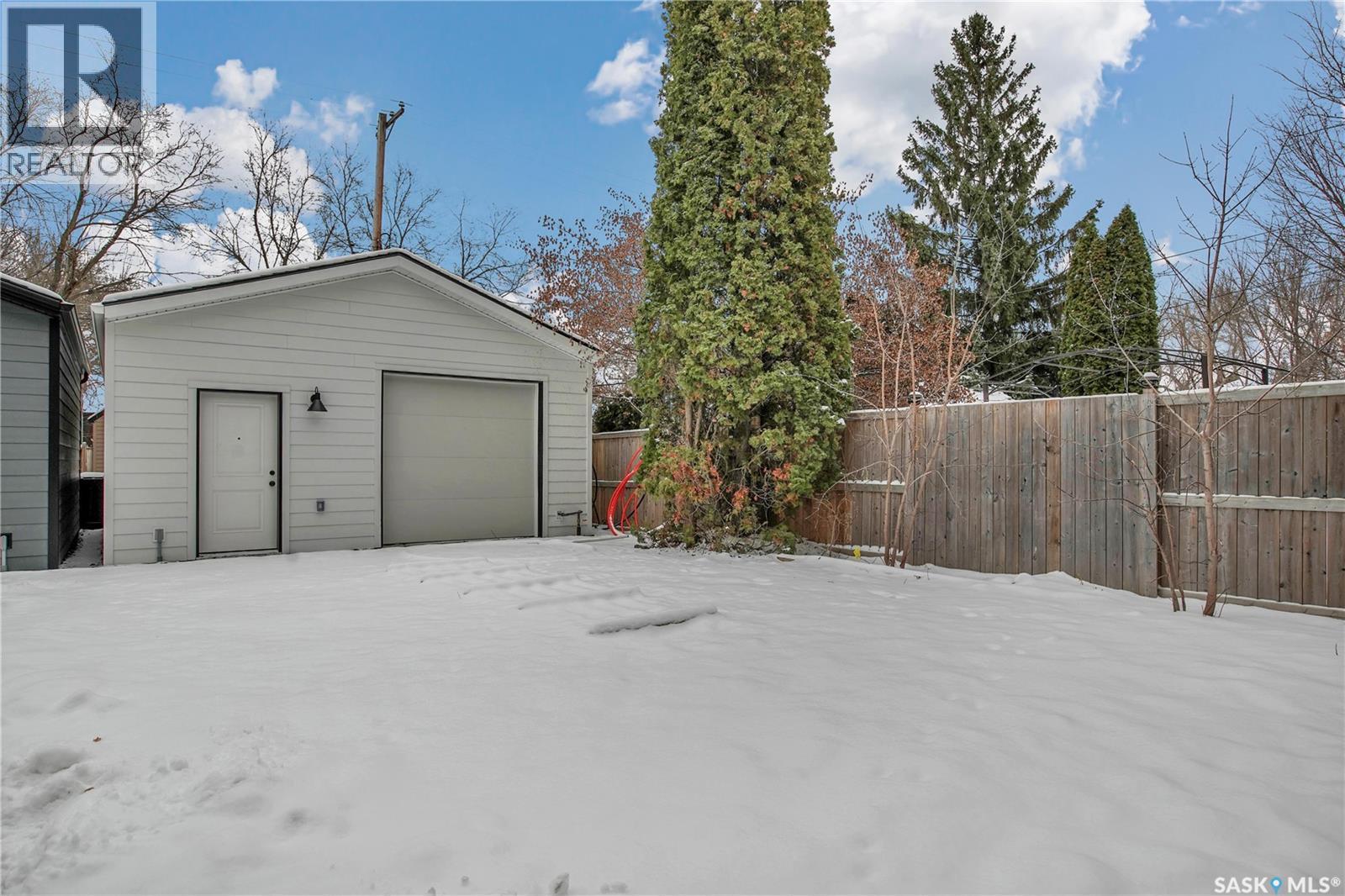 1401 Cairns Avenue, Saskatoon, SK - Outdoor