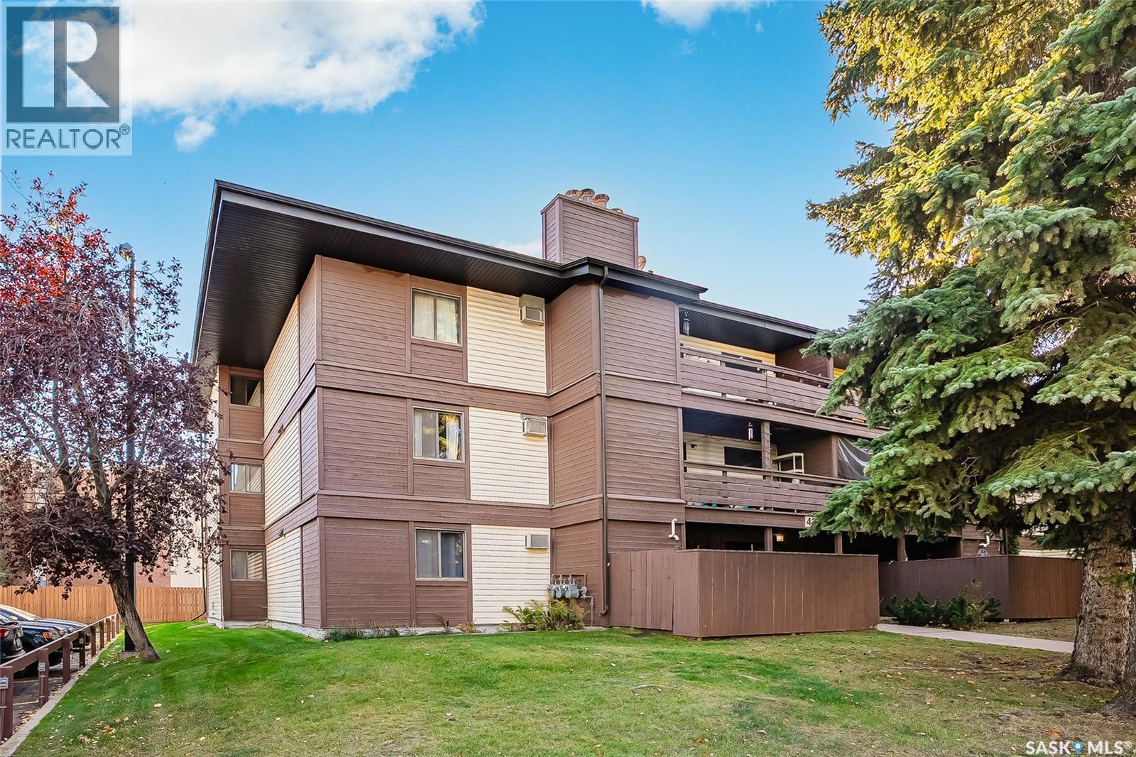 302 437 Pendygrasse Road, Saskatoon, SK - Outdoor