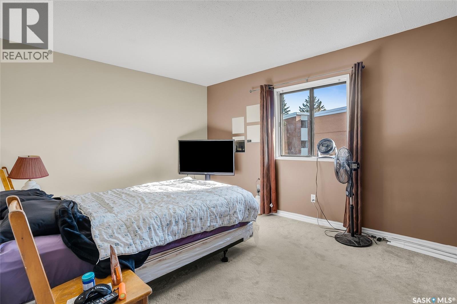 302 437 Pendygrasse Road, Saskatoon, SK - Indoor Photo Showing Bedroom
