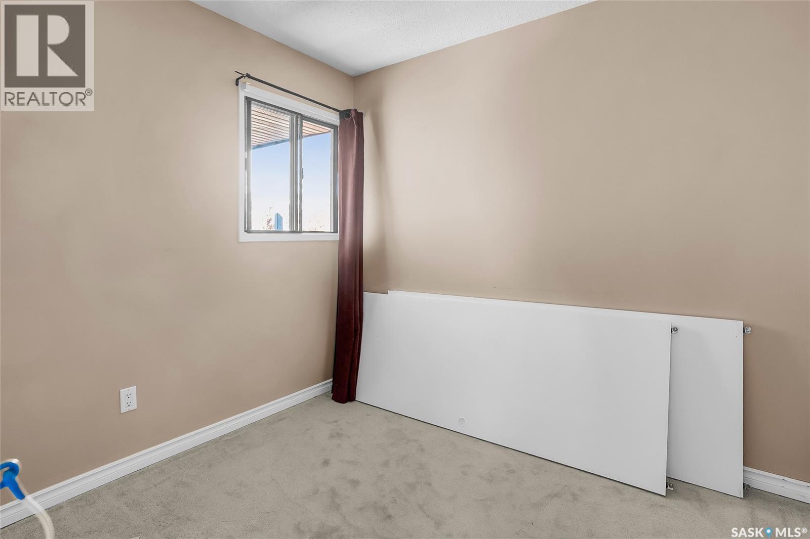 302 437 Pendygrasse Road, Saskatoon, SK - Indoor Photo Showing Other Room