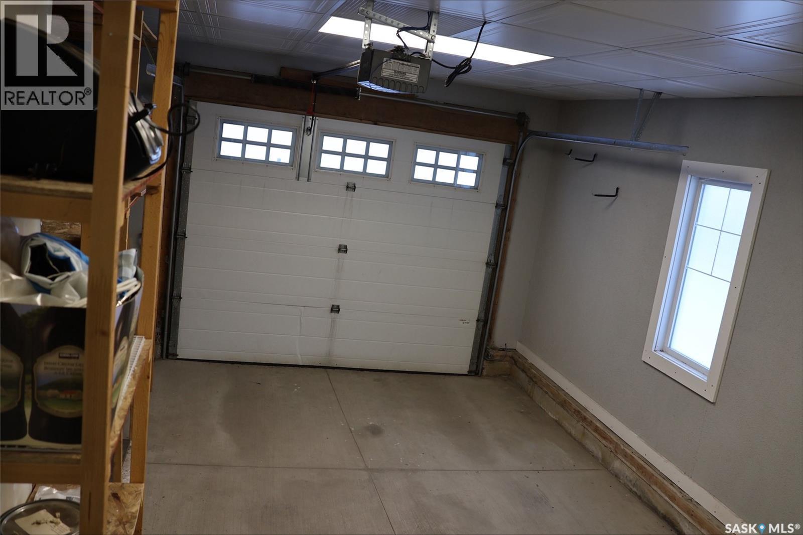 410 615 Lynd Crescent, Saskatoon, SK - Indoor Photo Showing Garage