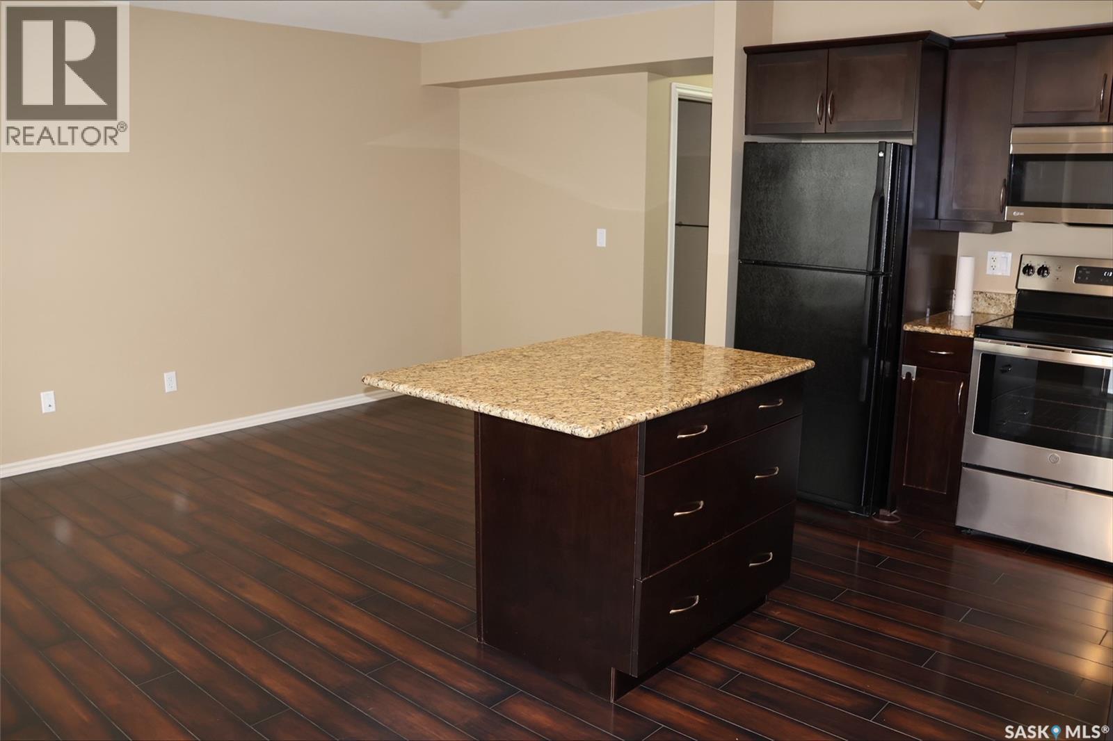 410 615 Lynd Crescent, Saskatoon, SK - Indoor Photo Showing Kitchen