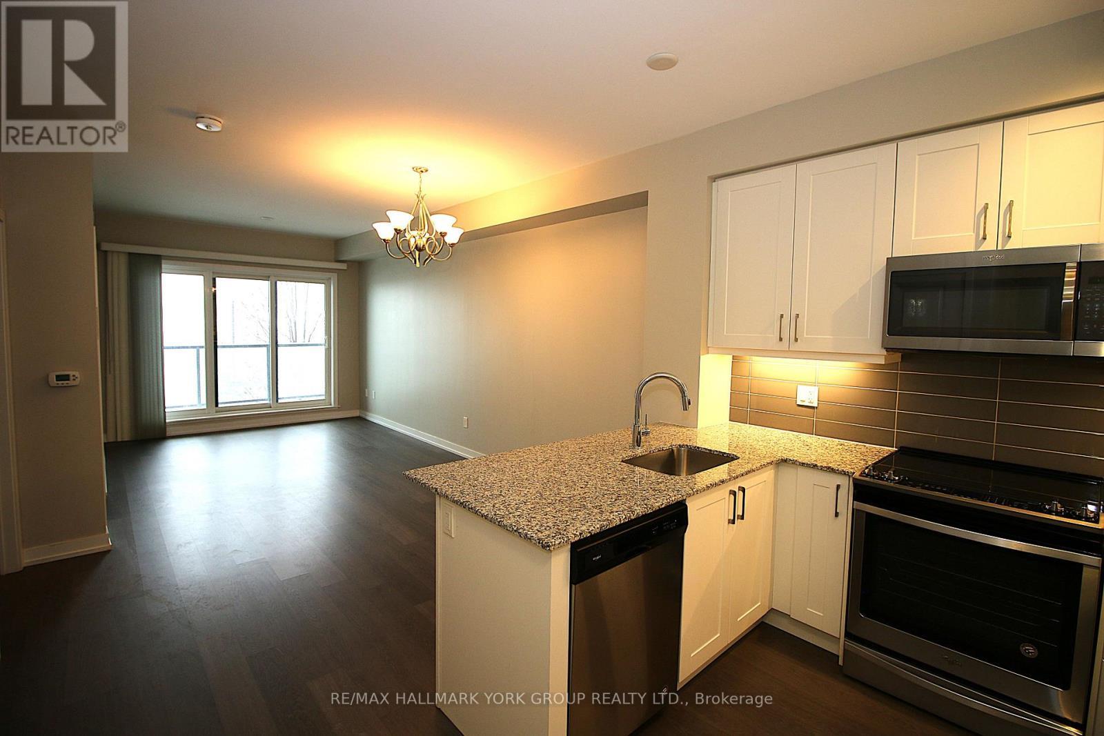 225 - 555 William Graham Drive, Aurora, ON - Indoor Photo Showing Kitchen