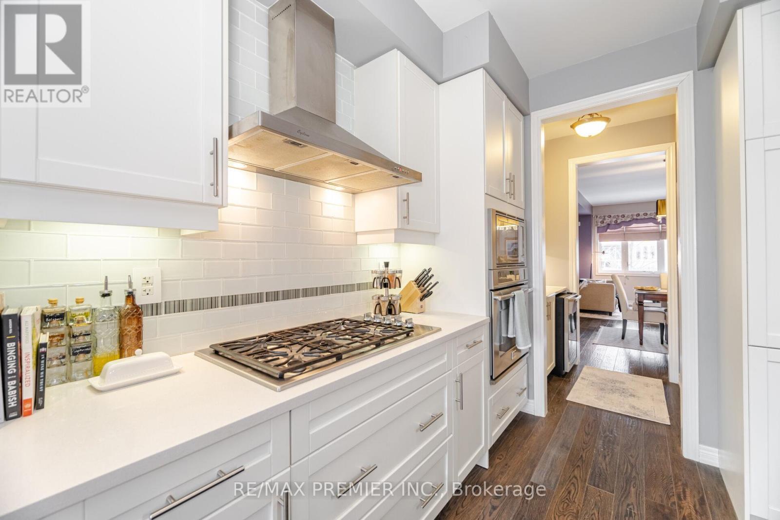 12631 Kennedy Road, Caledon, ON - Indoor Photo Showing Kitchen With Upgraded Kitchen