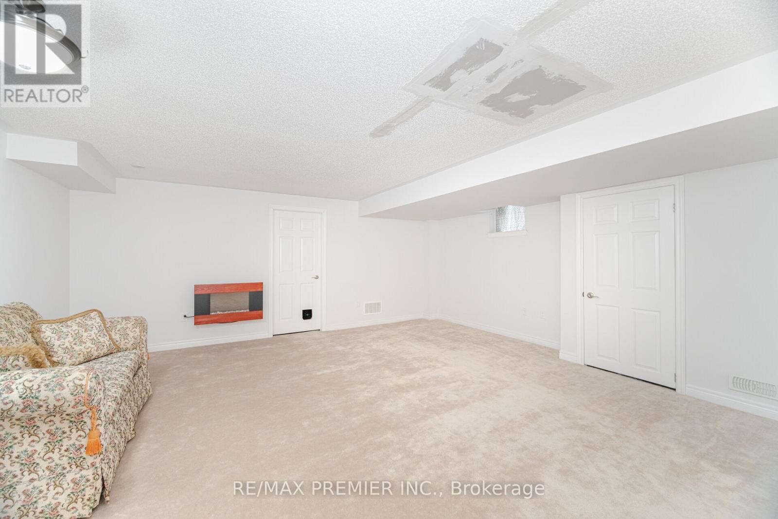 12631 Kennedy Road, Caledon, ON - Indoor Photo Showing Other Room