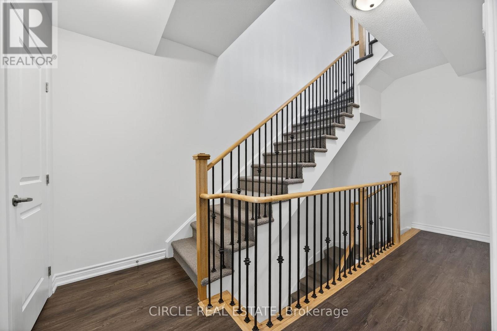 6 Wyn Wood Lane, Orillia, ON - Indoor Photo Showing Other Room